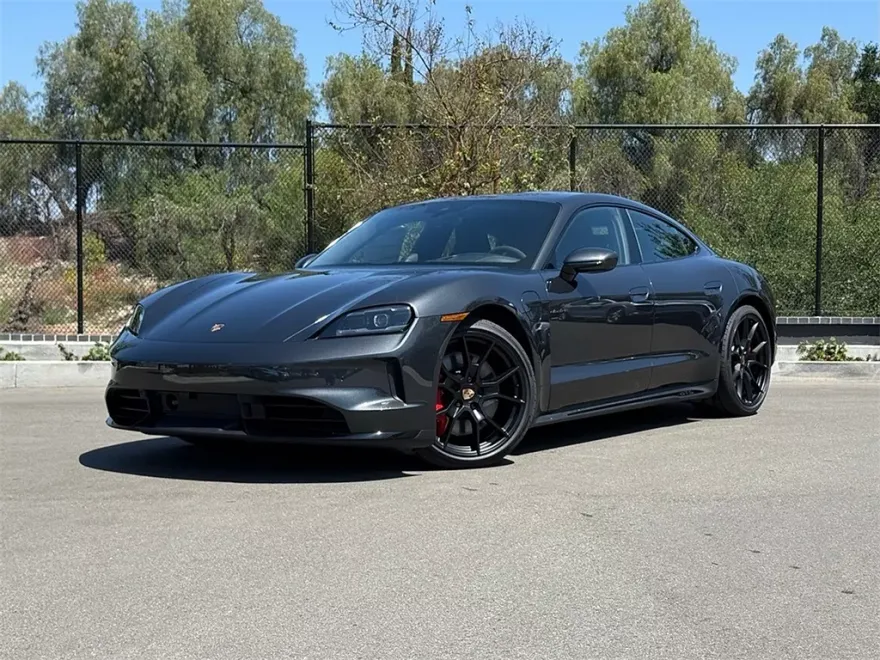 2025 Porsche Taycan GTS photo 1