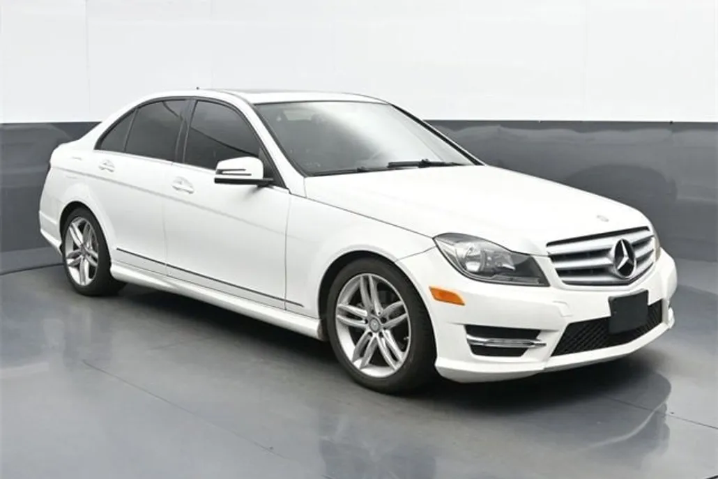 2013 Mercedes Benz C 250 Sedan photo 1