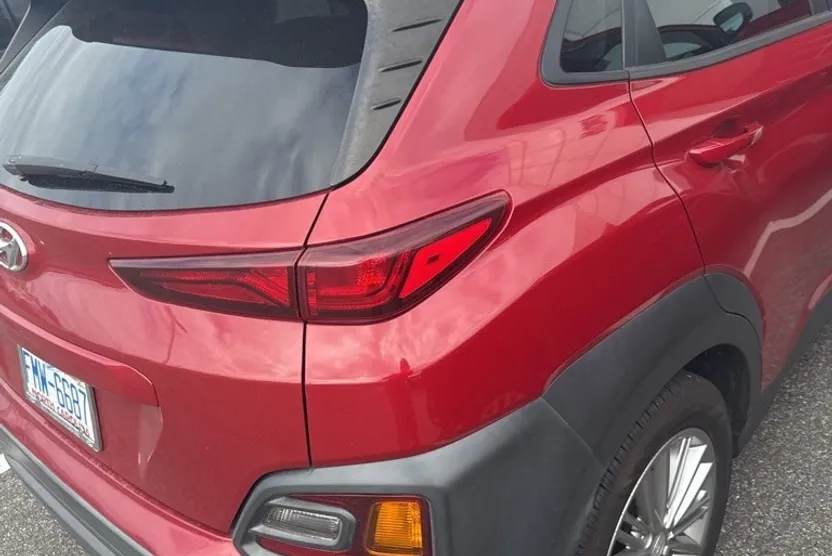 2020 Hyundai Kona SEL photo 1