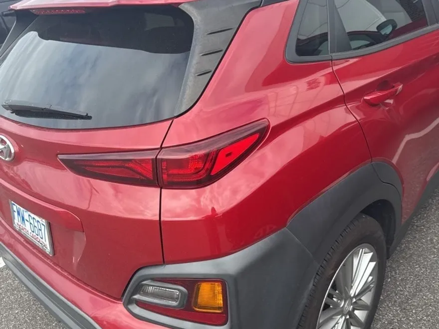 2020 Hyundai Kona SEL photo 1