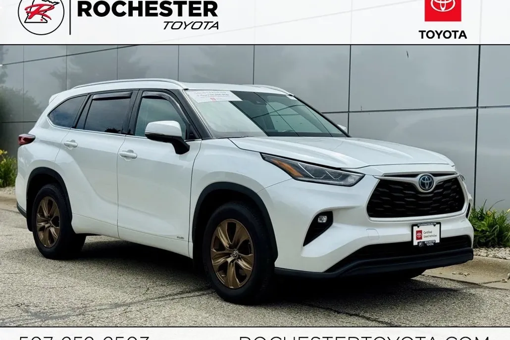 2022 Toyota Highlander Hybrid Bronze Edition photo 1