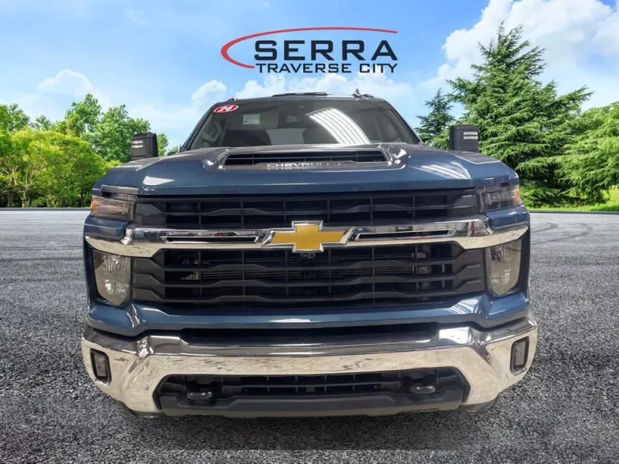 2024 Chevrolet Silverado 3500HD LT photo 1