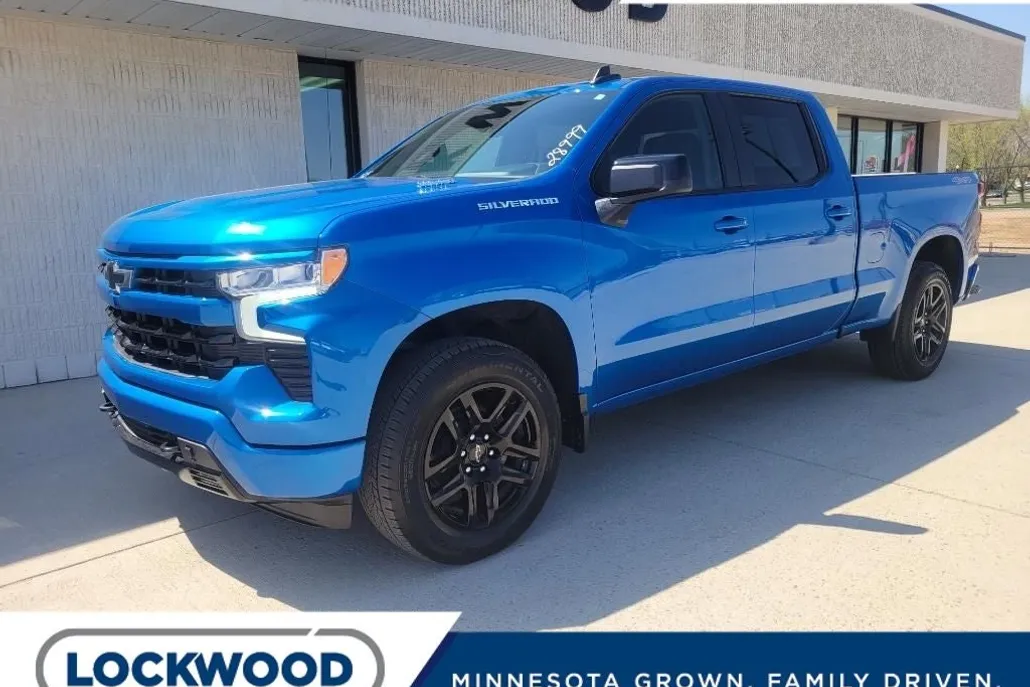2024 Chevrolet Silverado 1500 RST photo 1