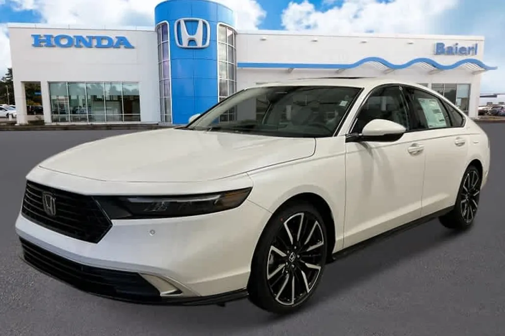 2025 Honda Accord Hybrid Touring photo 1