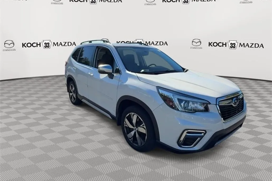 2020 Subaru Forester Touring photo 1