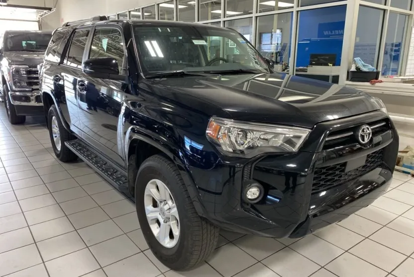 2024 Toyota 4Runner SR5 Premium photo 1