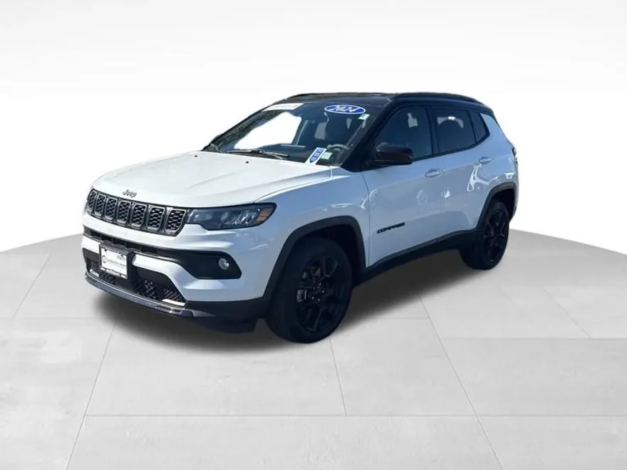 2024 Jeep Compass Latitude photo 1