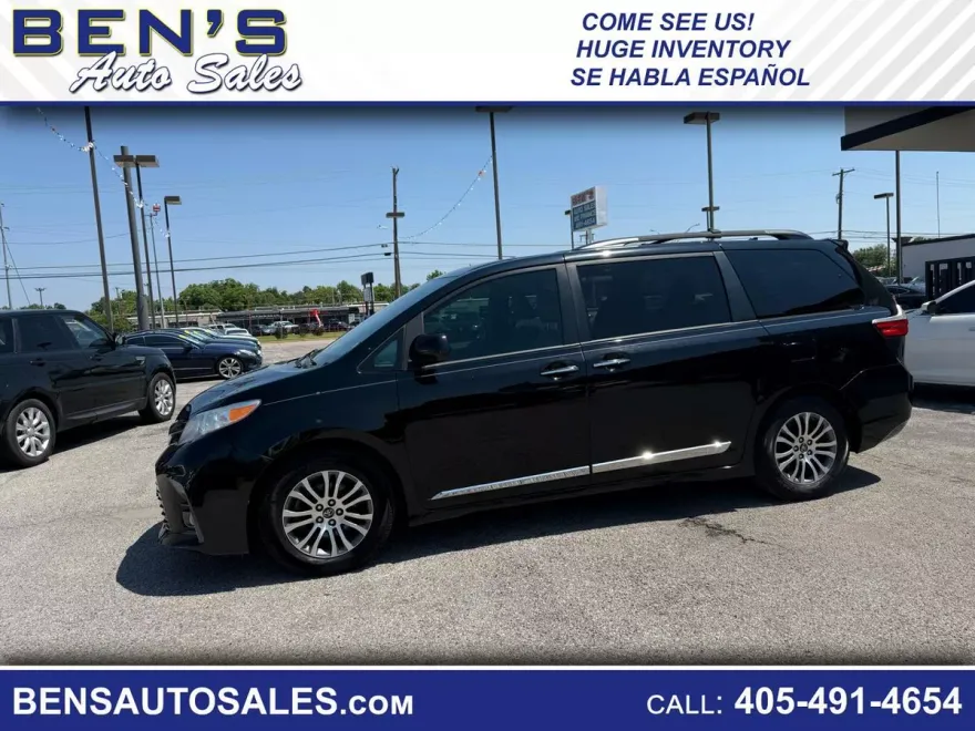2019 Toyota Sienna Limited Premium photo 1