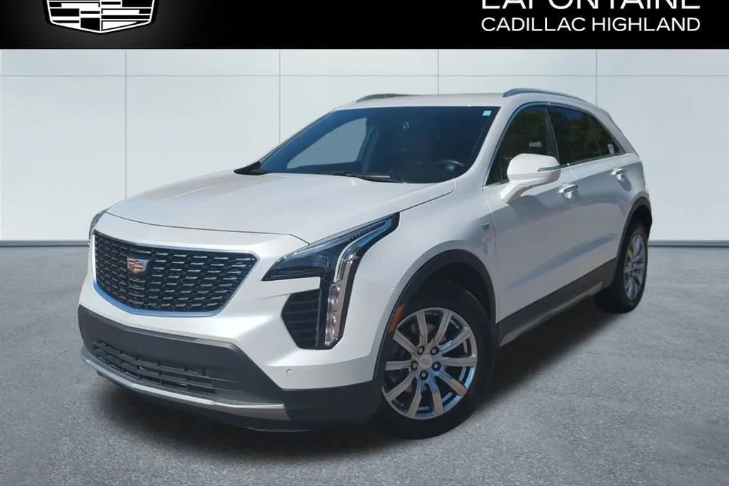 2023 Cadillac XT4 Premium Luxury photo 1