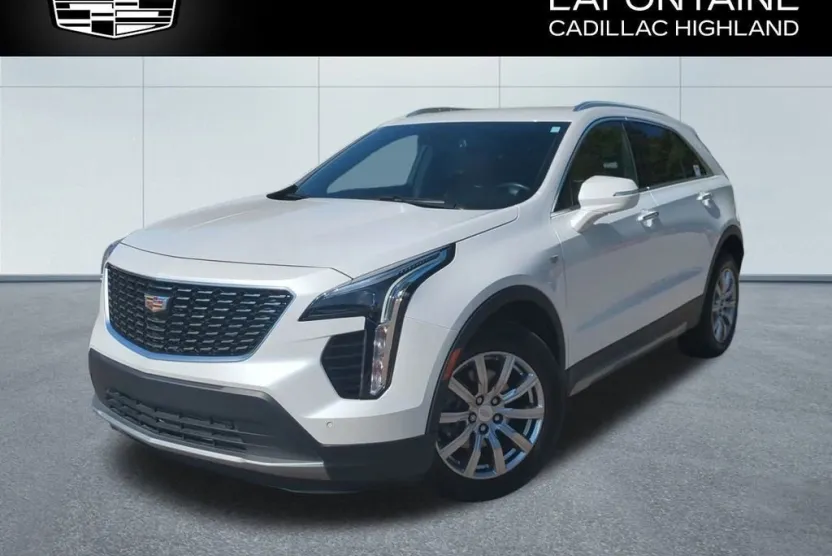 2023 Cadillac XT4 Premium Luxury photo 1