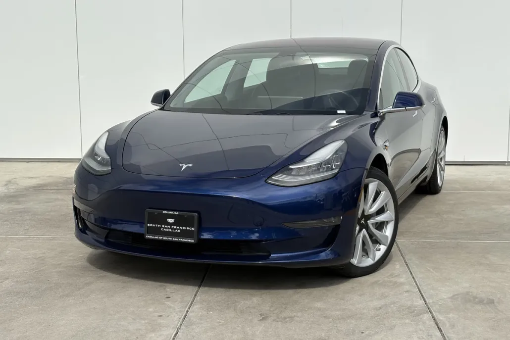 2018 Tesla Model 3 Long Range photo 1