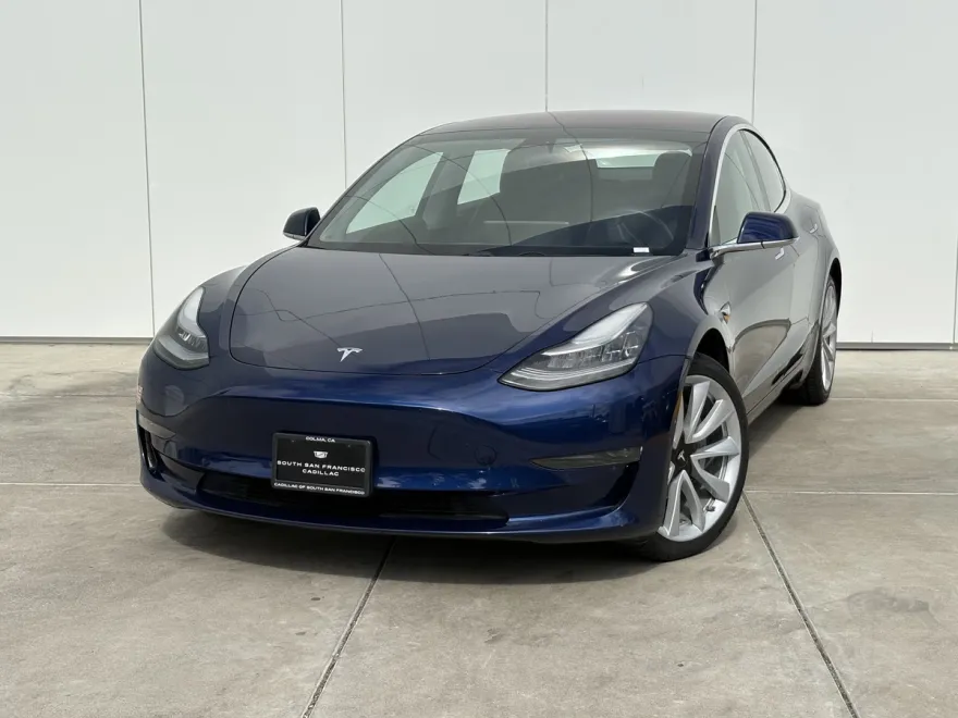 2018 Tesla Model 3 Long Range photo 1