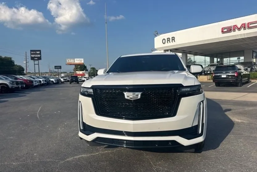2023 Cadillac Escalade ESV Sport Platinum photo 1