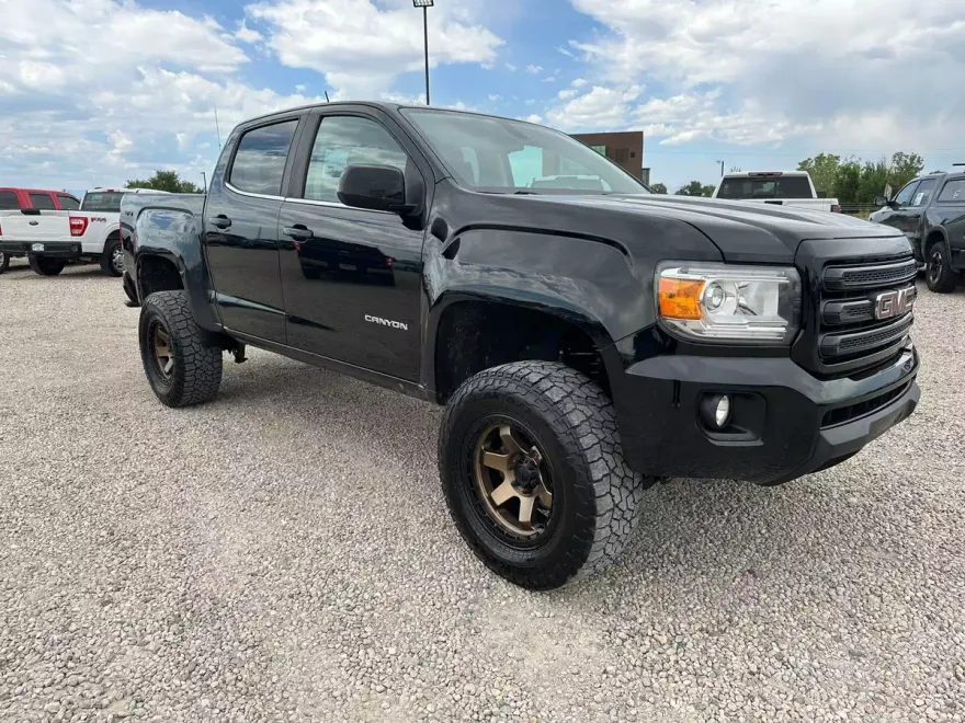 2020 Gmc Canyon SLE photo 1