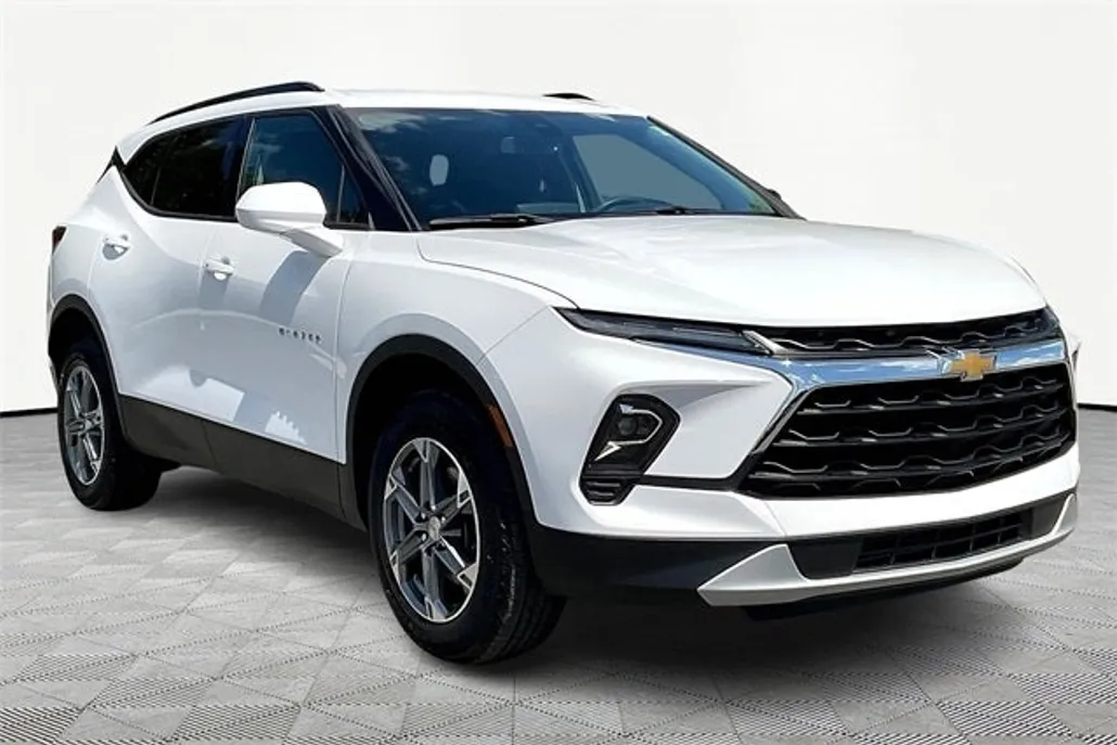 2023 Chevrolet Blazer 2LT photo 1