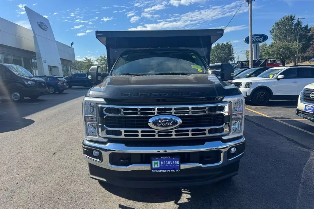 2026 Ford F-350 photo 1