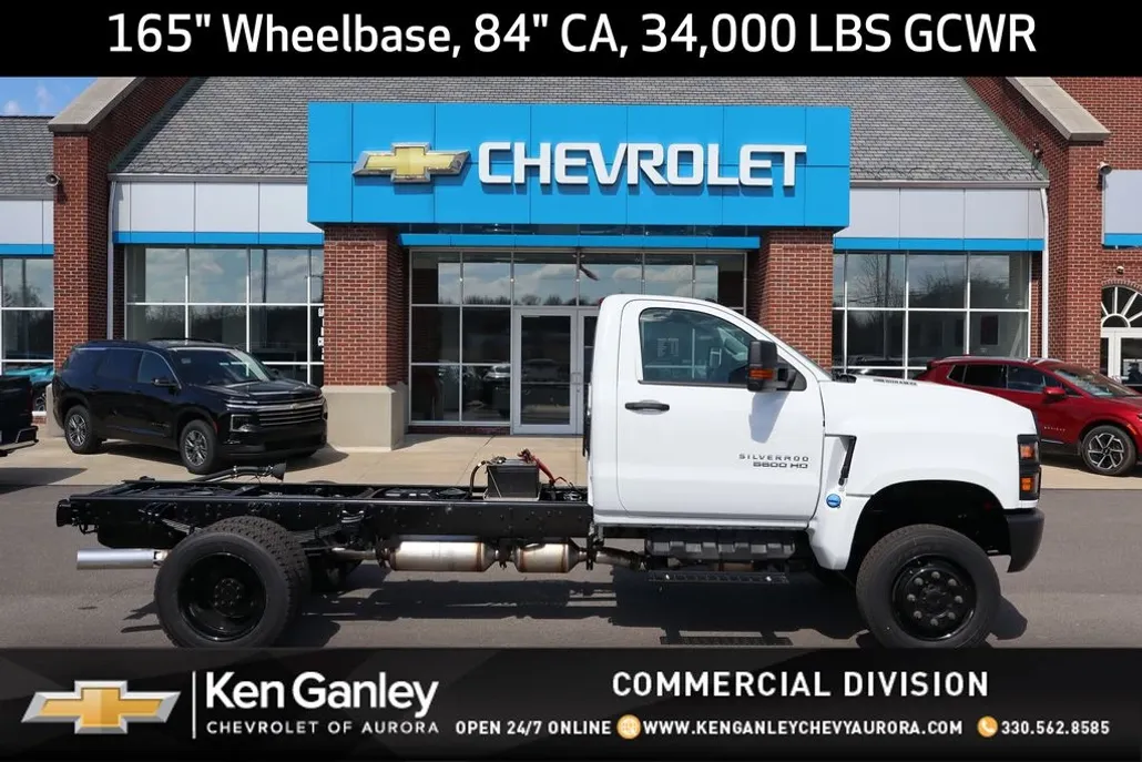 2024 Chevrolet Silverado 5500HD photo 1