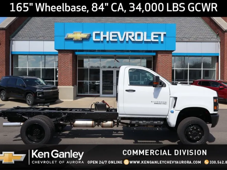 2024 Chevrolet Silverado 5500HD photo 1
