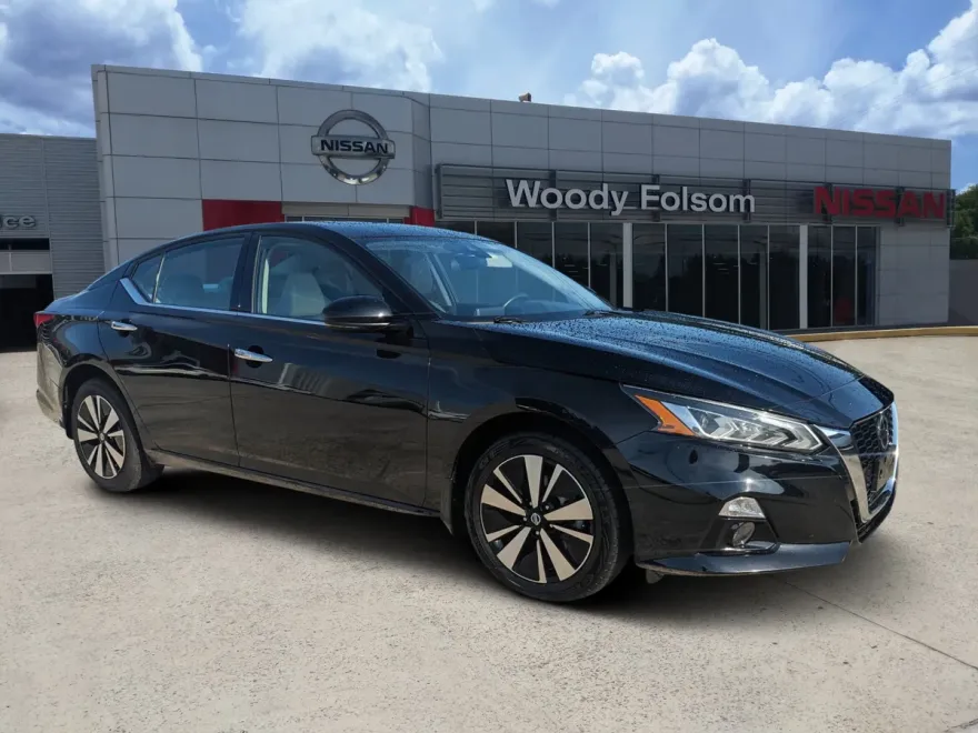2022 Nissan Altima 2.5 SL photo 1