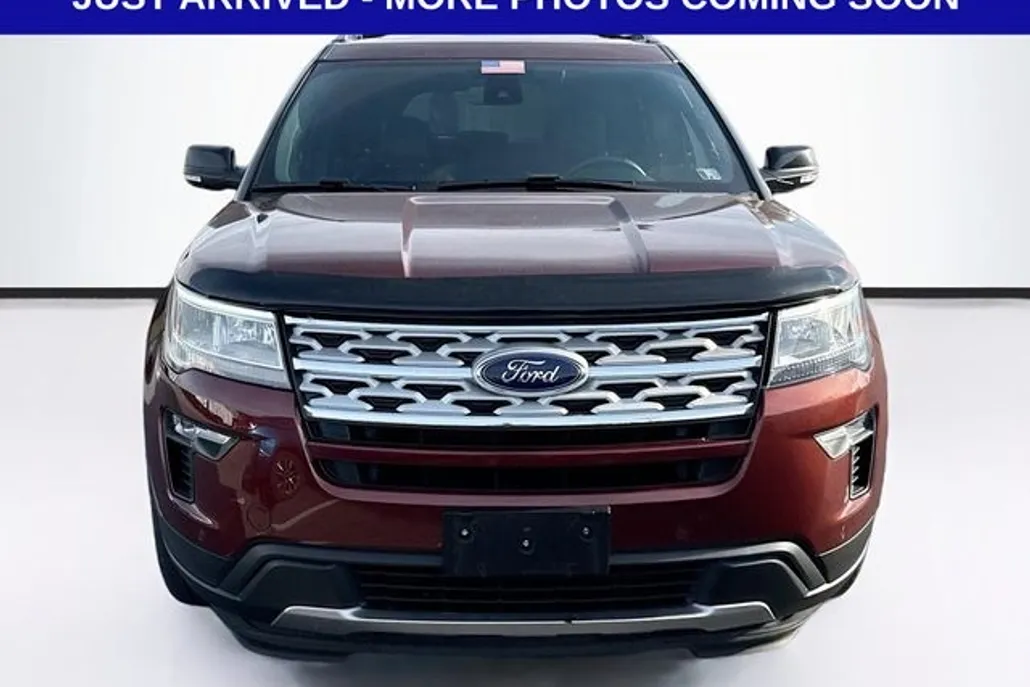 2018 Ford Explorer XLT photo 1