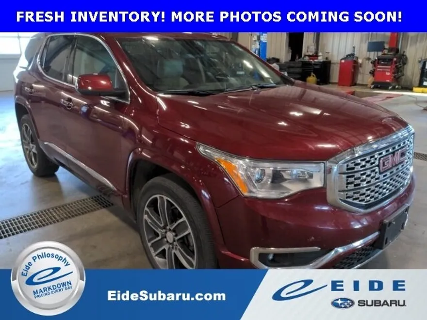 2017 Gmc Acadia Denali photo 1