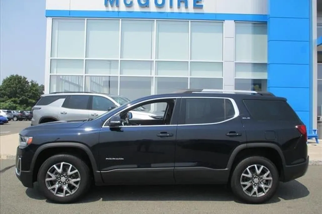 2022 Gmc Acadia SLE photo 1
