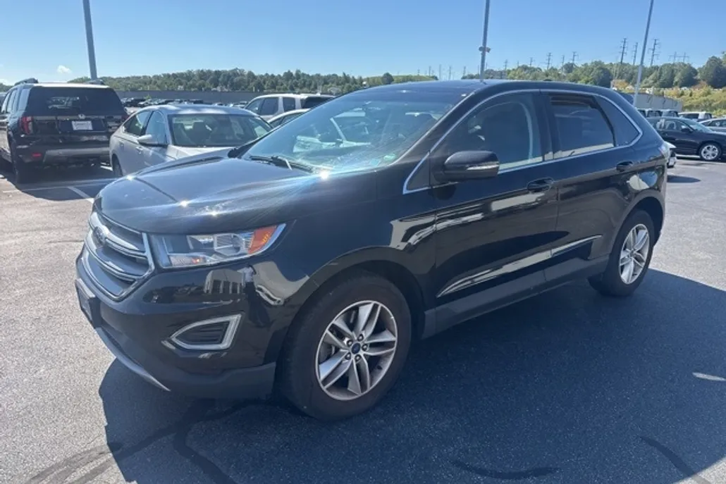 2016 Ford Edge SEL photo 1