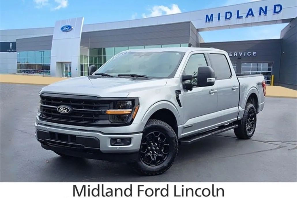 2025 Ford F-150 XLT photo 1