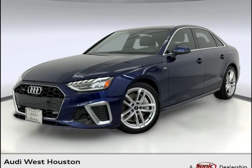 2022 Audi A4 S line Quattro Premium Plus photo 1