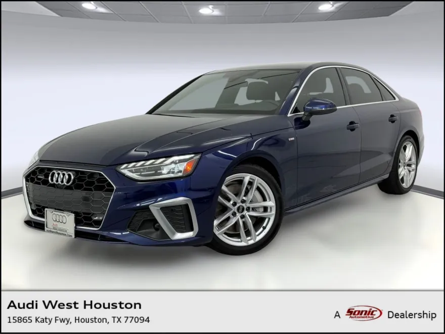 2022 Audi A4 S line Quattro Premium Plus photo 1