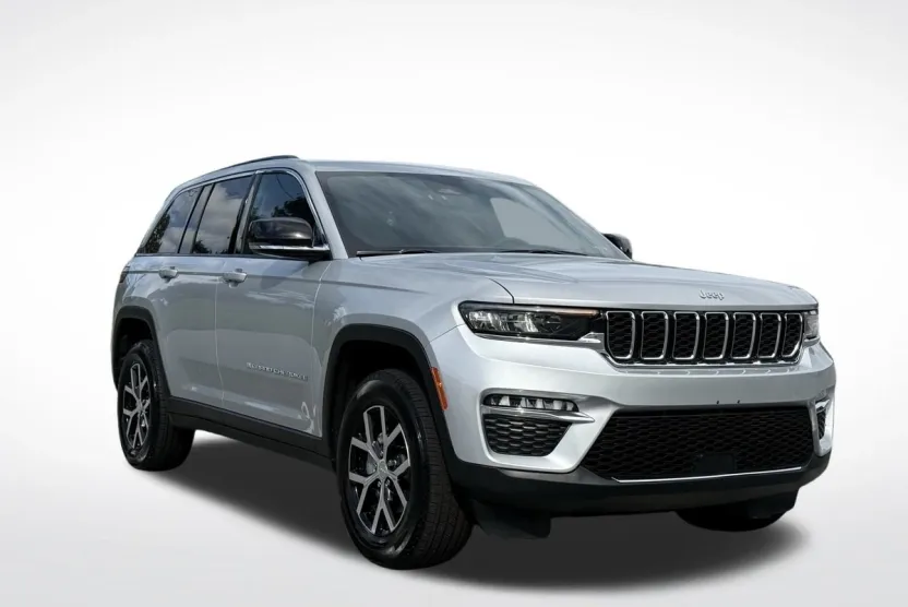 2024 Jeep Grand Cherokee Limited photo 1