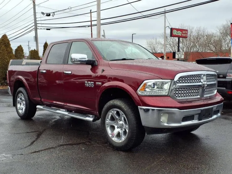 2017 Ram 1500 Laramie photo 1