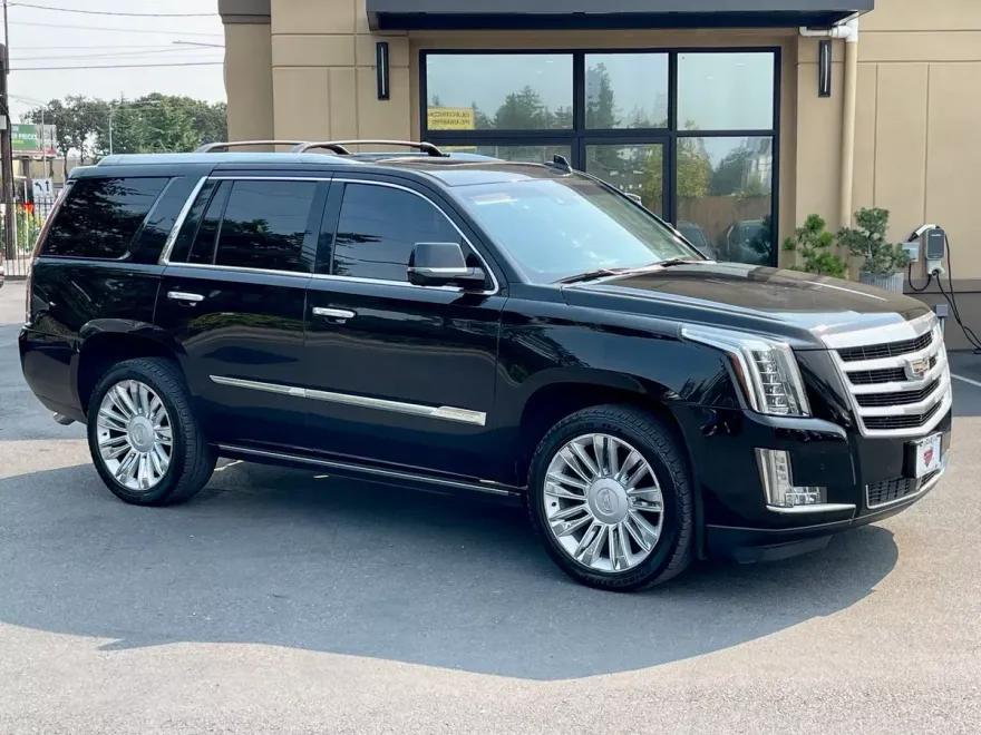 2016 Cadillac Escalade Premium photo 1