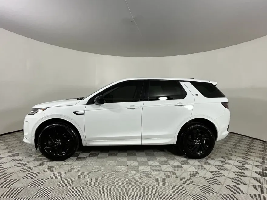 2025 Land Rover Discovery Sport S photo 1