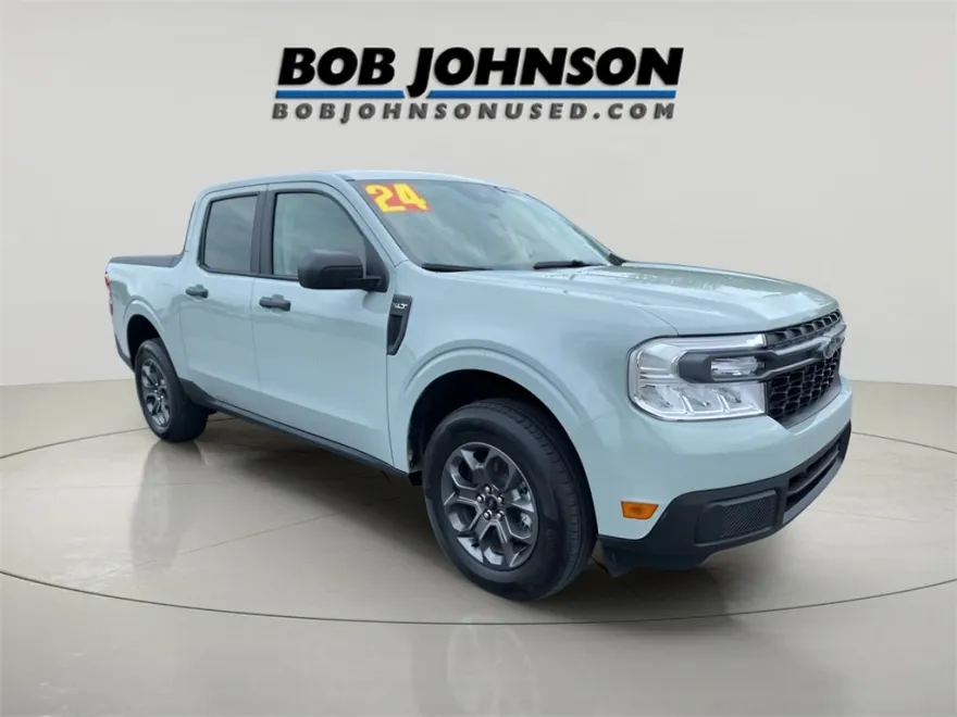 2024 Ford Maverick XLT photo 1