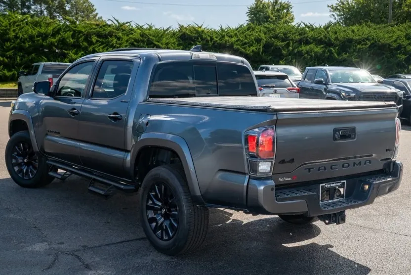 2023 Toyota Tacoma Limited photo 1