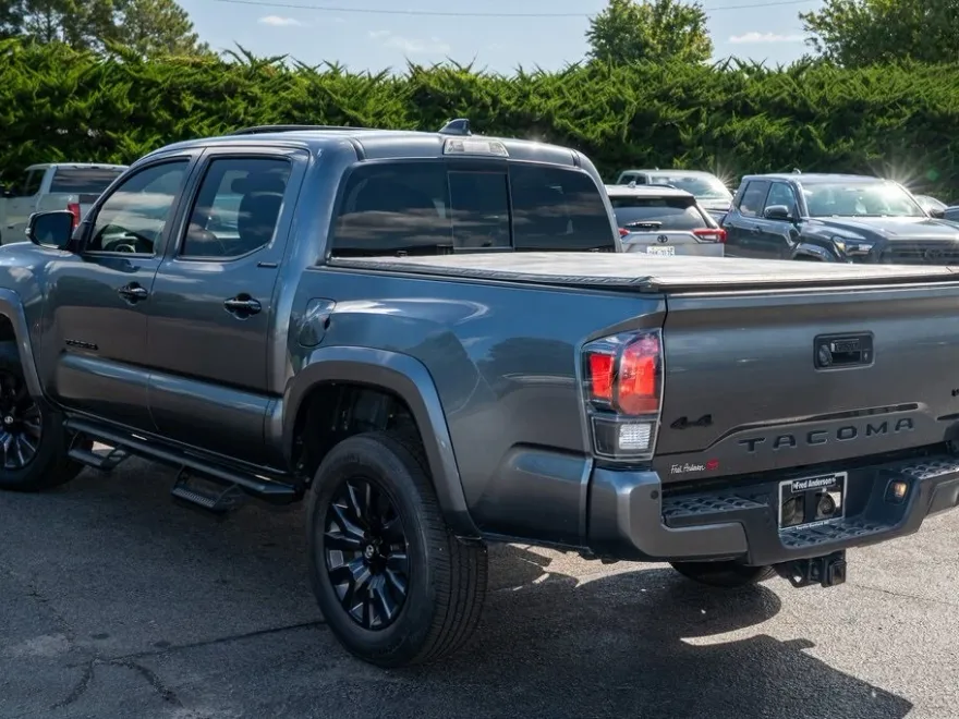 2023 Toyota Tacoma Limited photo 1