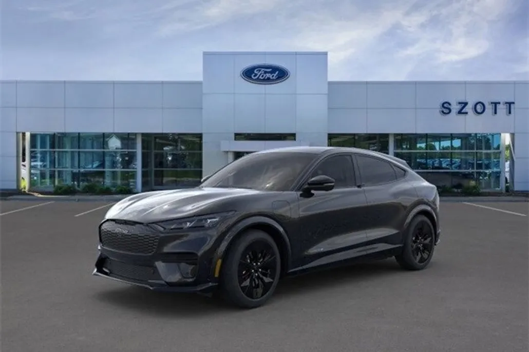 2025 Ford Mustang Mach-E GT photo 1