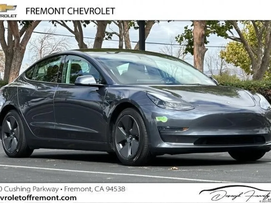 2023 Tesla Model 3 photo 1