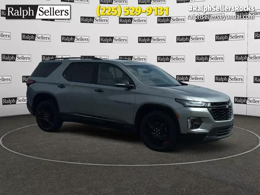 2023 Chevrolet Traverse Premier photo 1