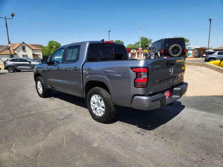 2024 Nissan Frontier SV photo 1