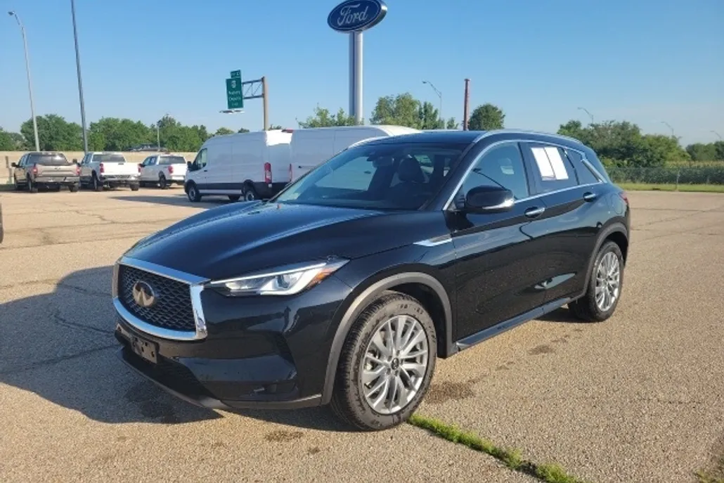 2024 Infiniti QX50 Luxe photo 1