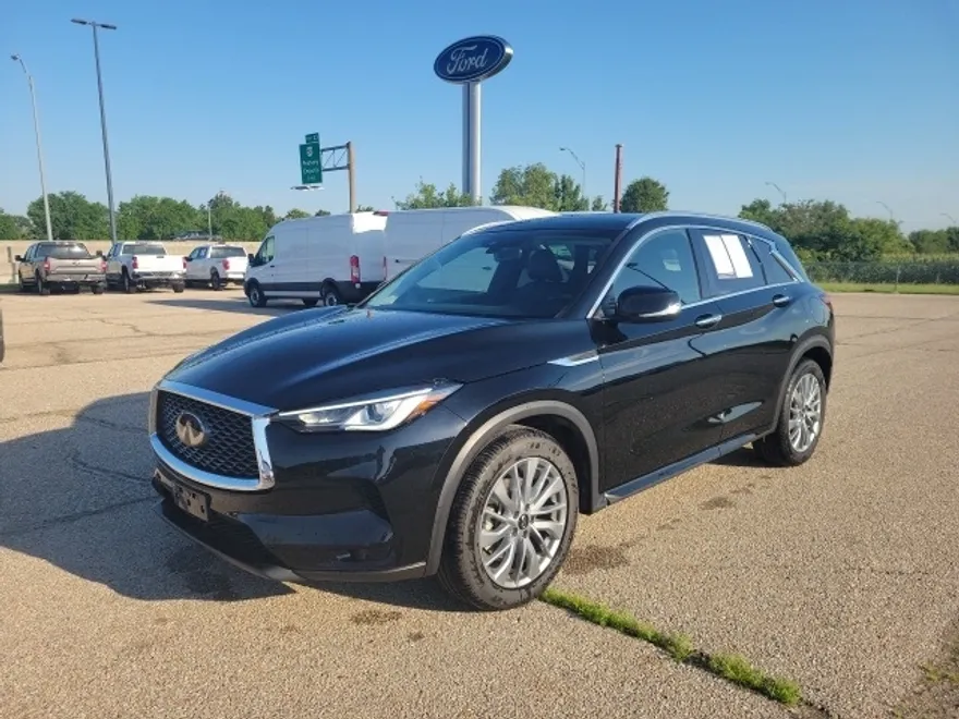 2024 Infiniti QX50 Luxe photo 1