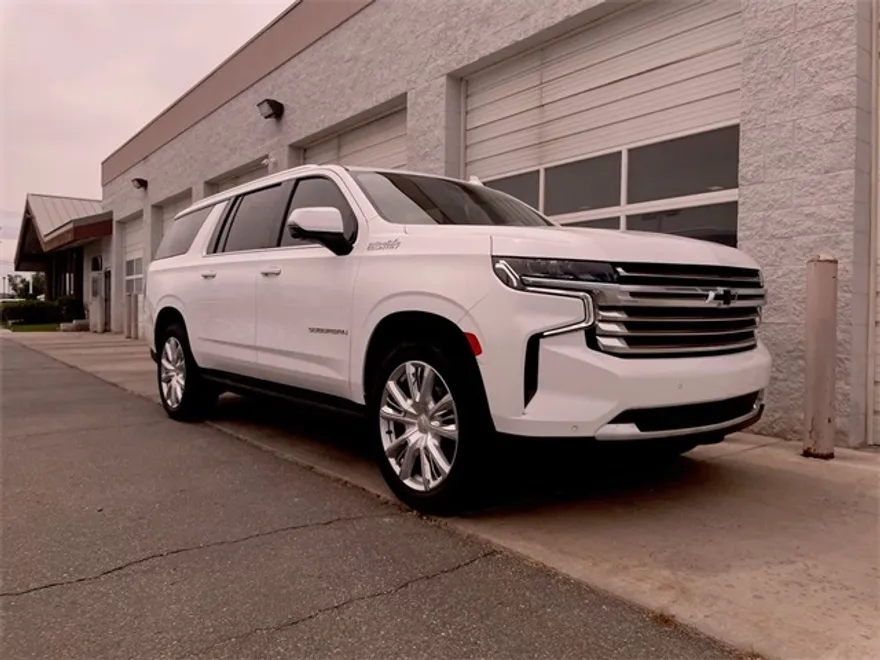 2024 Chevrolet Suburban High Country photo 1