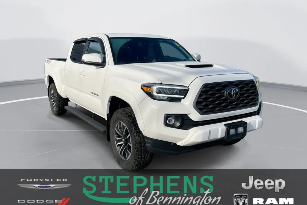 2021 Toyota Tacoma TRD Sport photo 1