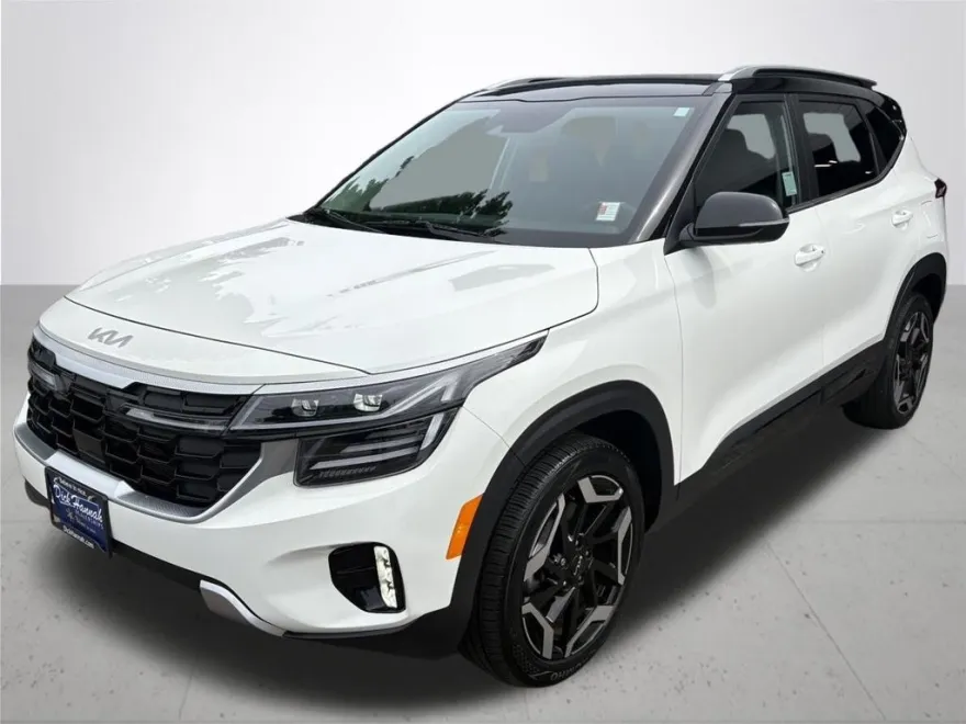 2024 Kia Seltos SX photo 1