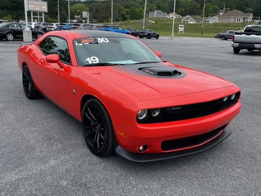 2019 Dodge Challenger R/T Scat Pack photo 1