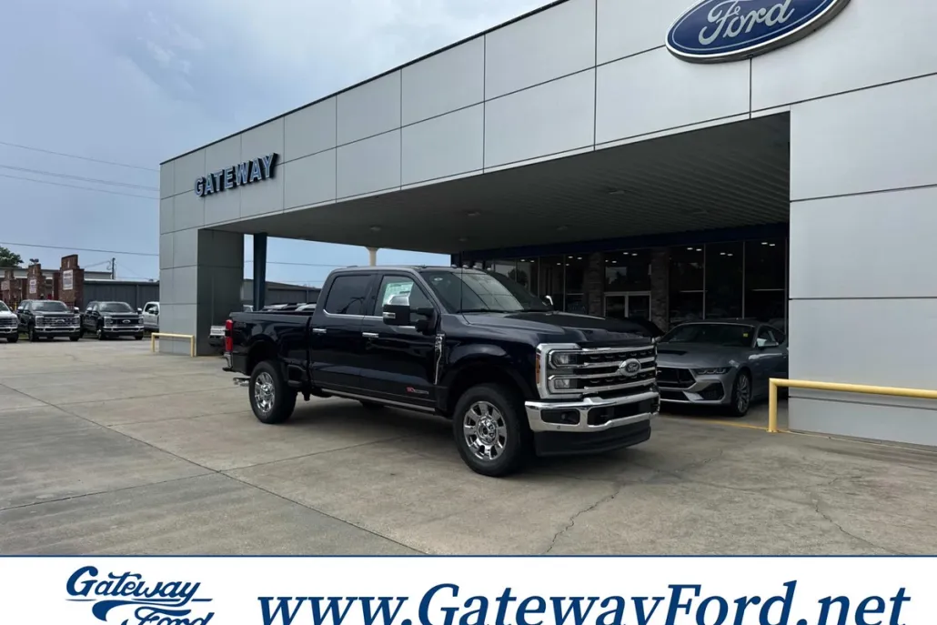 2025 Ford F-250 King Ranch photo 1