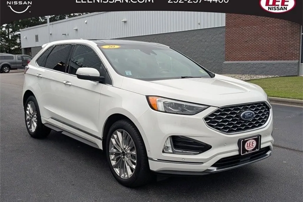 2020 Ford Edge Titanium photo 1