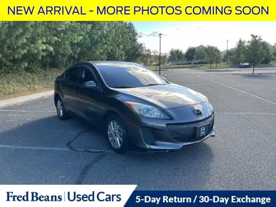 2013 Mazda Mazda3 Touring photo 1